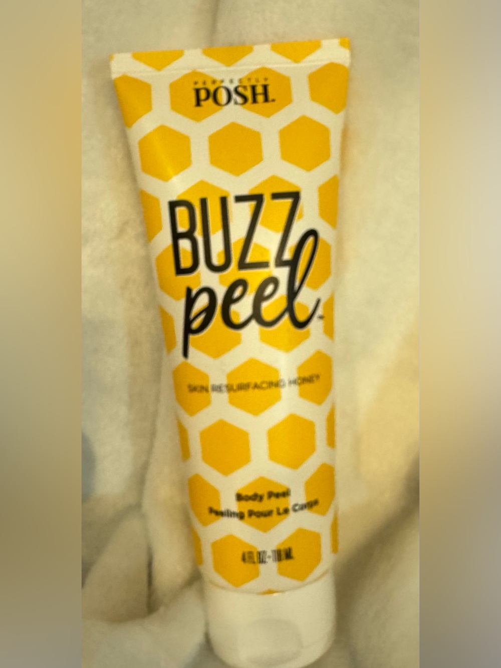 Posh Buzz Peel Honey-Scented Body Exfoliant. NWT